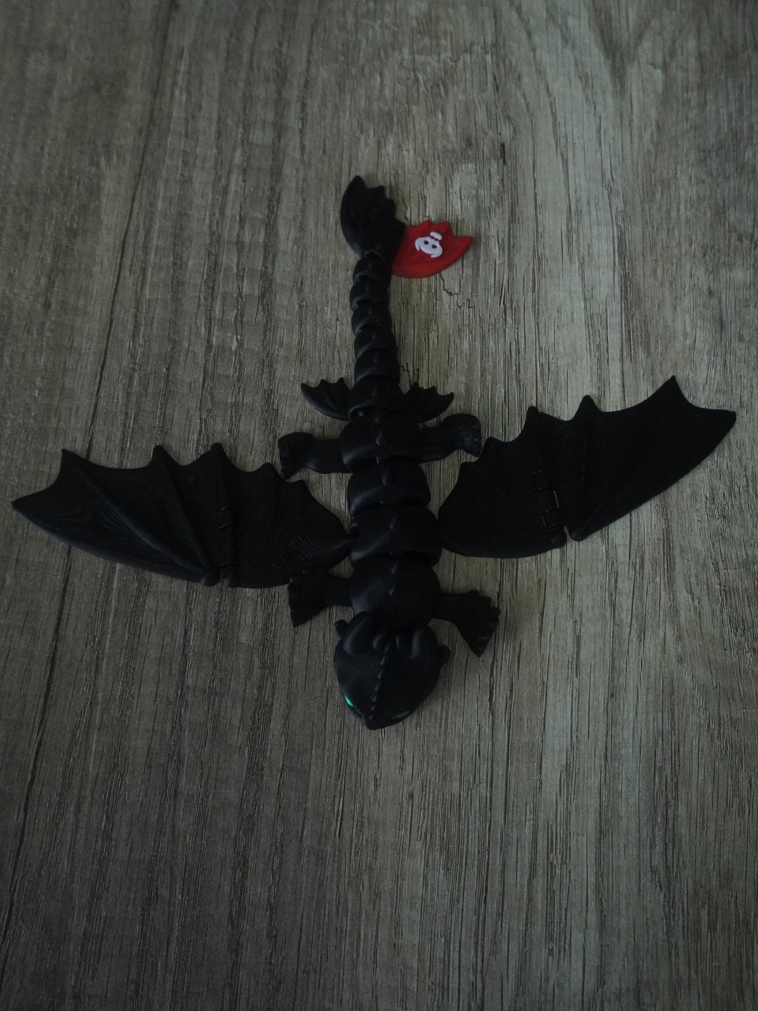 Drakonas iš ,,Kaip prisijaukinti slibiną"